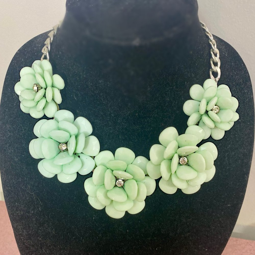 Green Beaded and Rhinestone Accent Rosette Chunky Statement Necklace